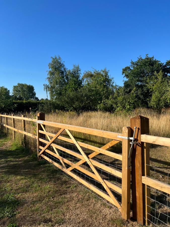 Gorgeous Comfortable Barn With Huge Private Orchard In Quiet Suffolk Location Depden エクステリア 写真
